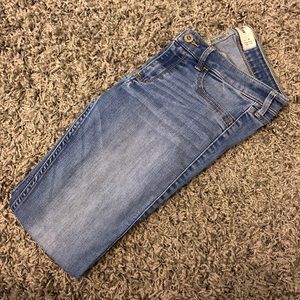 💜 3 FOR $10💜 Low-Rise Skinny Jeans Hollister